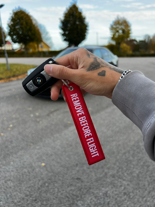 Nyckelring Remove before flight